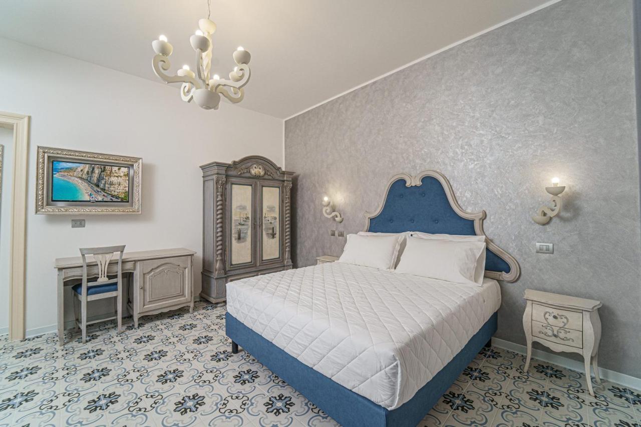 Plaza Boutique Hotel - Tropea Exterior photo